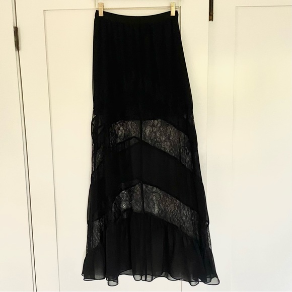 Express Black Lace Detail Sheer Maxi Skirt - Size 0 - Picture 2 of 5